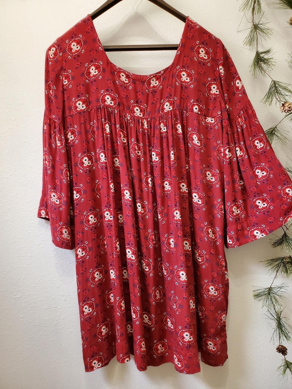 NATURAL LIFE Maroon Floral Reese Boho Smocked Tunic Mini Dress - Picture 3 of 11